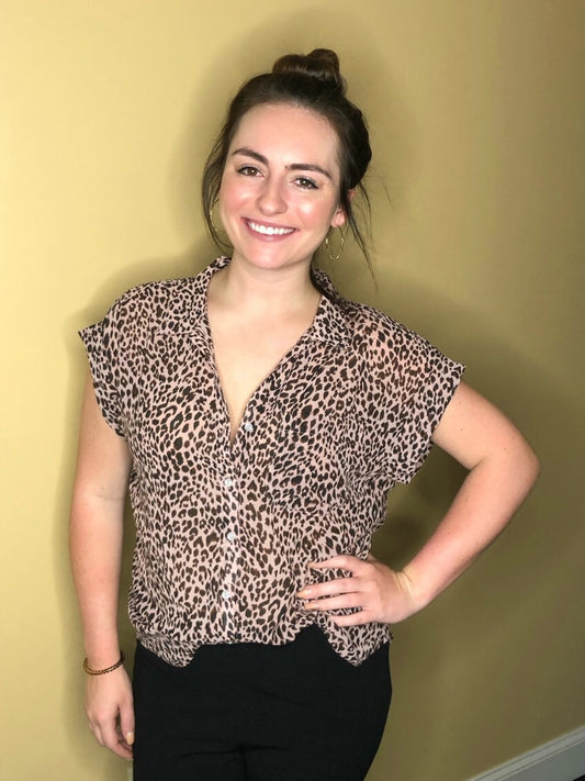 Short Sleeve Leopard Print Collared Top